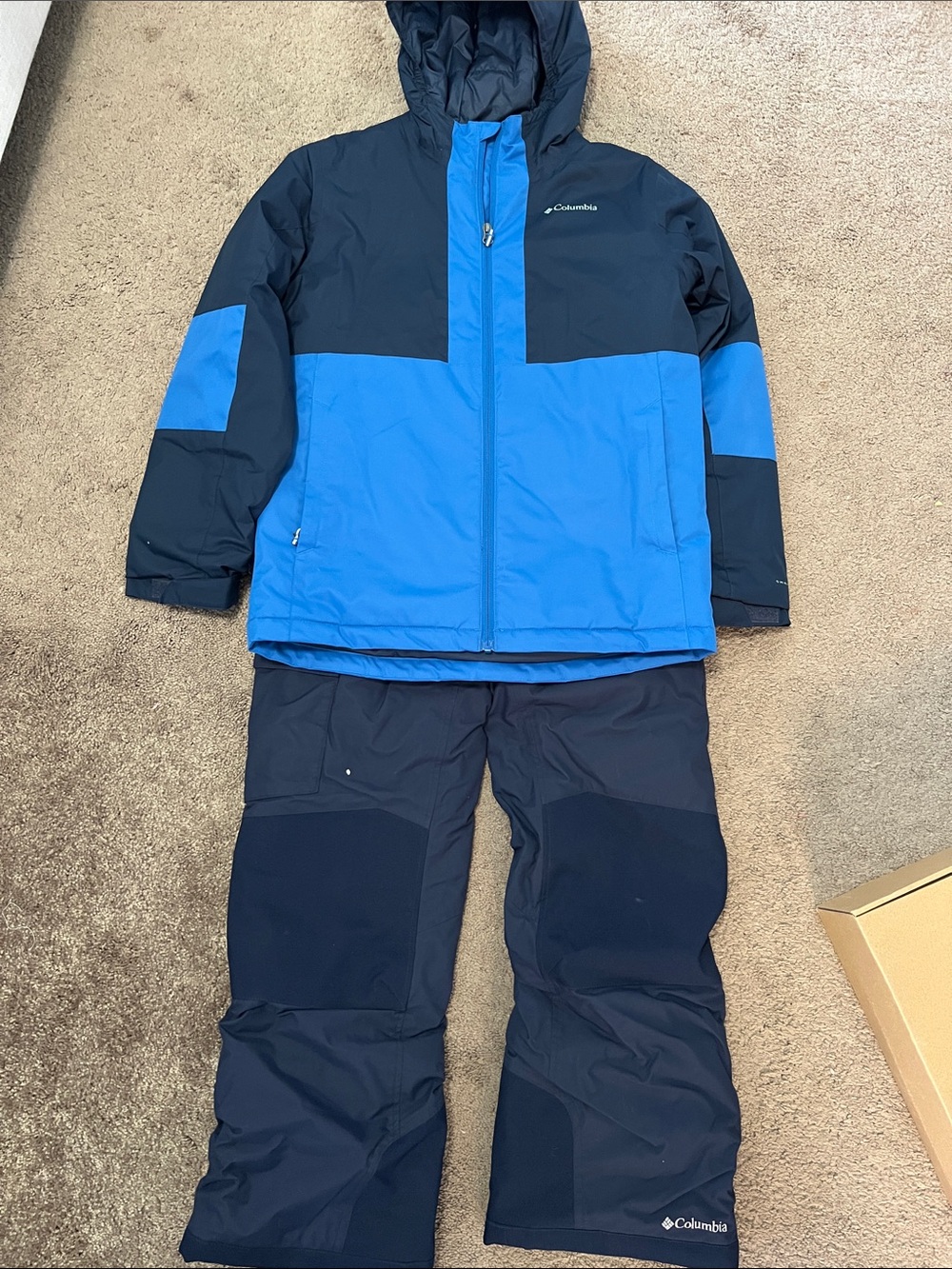 Columbia Boys size large snowsuit